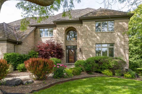 Tiny photo for 5420 Belmont Court, Libertyville, IL 60048 (MLS # 12711143)