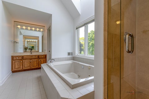 Tiny photo for 5420 Belmont Court, Libertyville, IL 60048 (MLS # 12711143)
