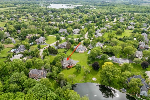 Tiny photo for 5420 Belmont Court, Libertyville, IL 60048 (MLS # 12711143)