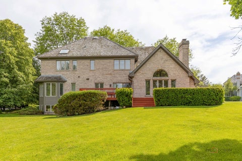 Tiny photo for 5420 Belmont Court, Libertyville, IL 60048 (MLS # 12711143)