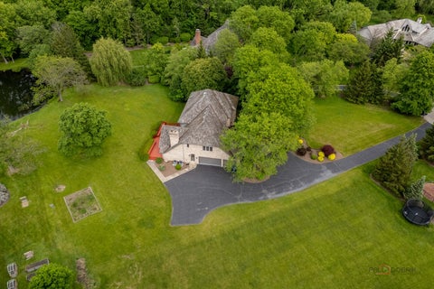Tiny photo for 5420 Belmont Court, Libertyville, IL 60048 (MLS # 12711143)