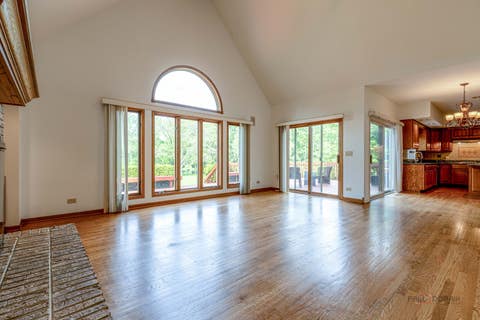 Tiny photo for 5420 Belmont Court, Libertyville, IL 60048 (MLS # 12711143)