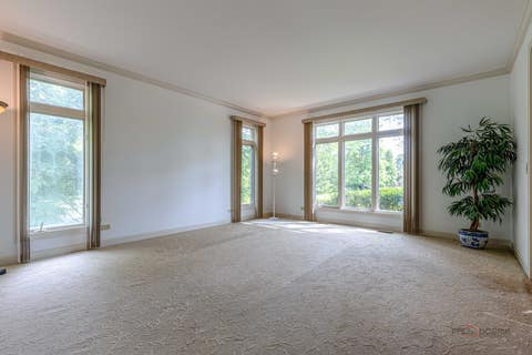 Tiny photo for 5420 Belmont Court, Libertyville, IL 60048 (MLS # 12711143)