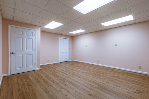 Tiny photo for 5420 Belmont Court, Libertyville, IL 60048 (MLS # 12711143)