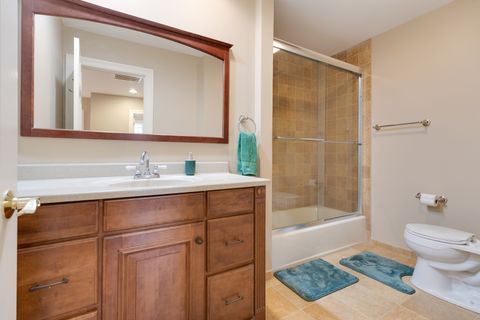 Tiny photo for 431 E Oakwood Drive, Barrington, IL 60010 (MLS # 12532408)