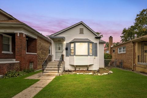 Tiny photo for 8808 S Loomis Street, Chicago, IL 60620 (MLS # 12499842)