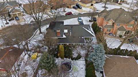 Tiny photo for 1009 Hastings Street, Park Ridge, IL 60068 (MLS # 12538346)