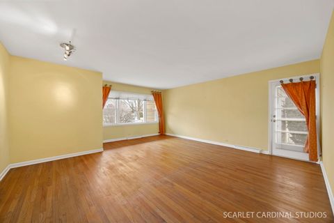 Tiny photo for 110 Travers Avenue, Wheaton, IL 60187 (MLS # 12555530)