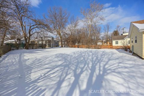 Tiny photo for 110 Travers Avenue, Wheaton, IL 60187 (MLS # 12555530)