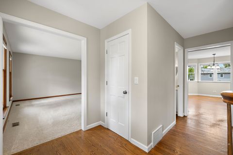 Tiny photo for 544 S Prairie Street, Cary, IL 60013 (MLS # 12630491)