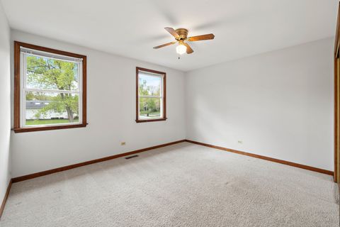 Tiny photo for 544 S Prairie Street, Cary, IL 60013 (MLS # 12630491)