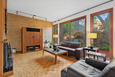 Tiny photo for 5229 S university Street, Chicago, IL 60615 (MLS # 12501044)