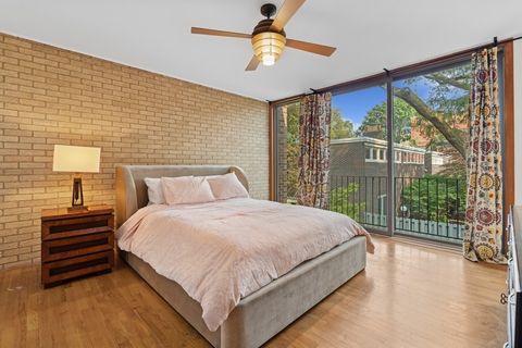 Tiny photo for 5229 S university Street, Chicago, IL 60615 (MLS # 12501044)