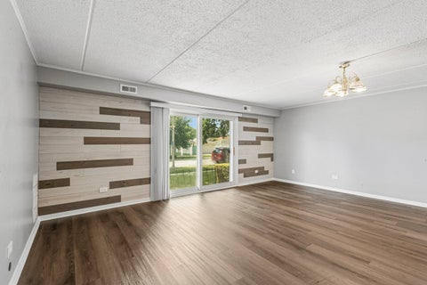 Tiny photo for 5834 W 77TH Street #102, Burbank, IL 60459 (MLS # 12732442)