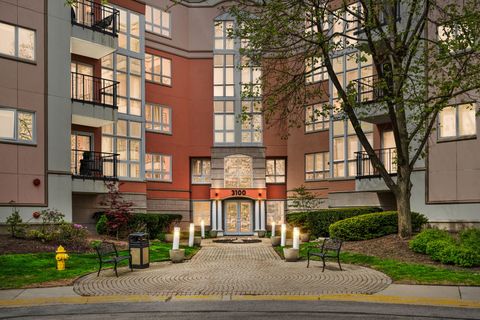 3100 Lexington Lane 203 Glenview IL 60026