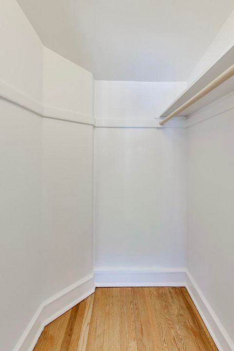 Tiny photo for 555 Hill Terrace #307, Winnetka, IL 60093 (MLS # 12606299)