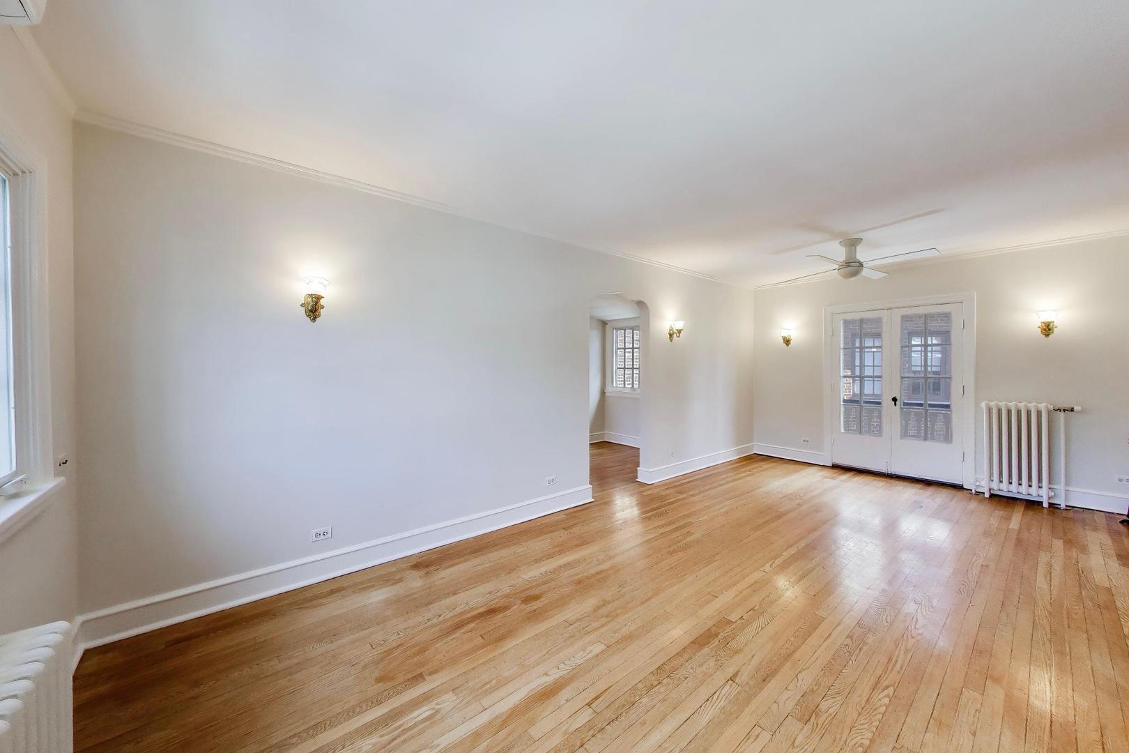 555 Hill Terrace 307