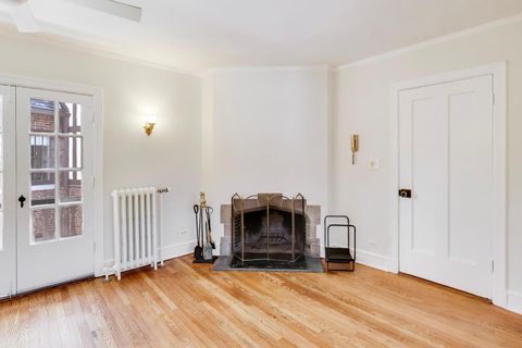 Tiny photo for 555 Hill Terrace #307, Winnetka, IL 60093 (MLS # 12606299)