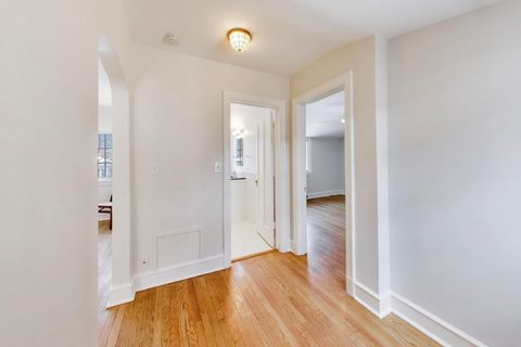 Tiny photo for 555 Hill Terrace #307, Winnetka, IL 60093 (MLS # 12606299)