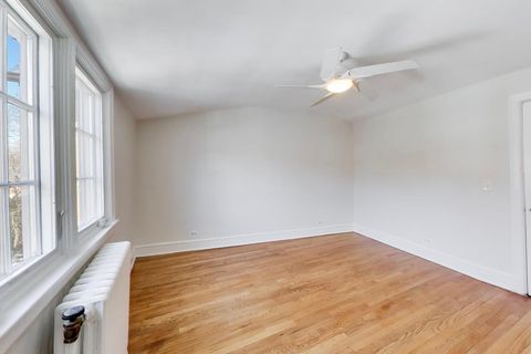 Tiny photo for 555 Hill Terrace #307, Winnetka, IL 60093 (MLS # 12606299)