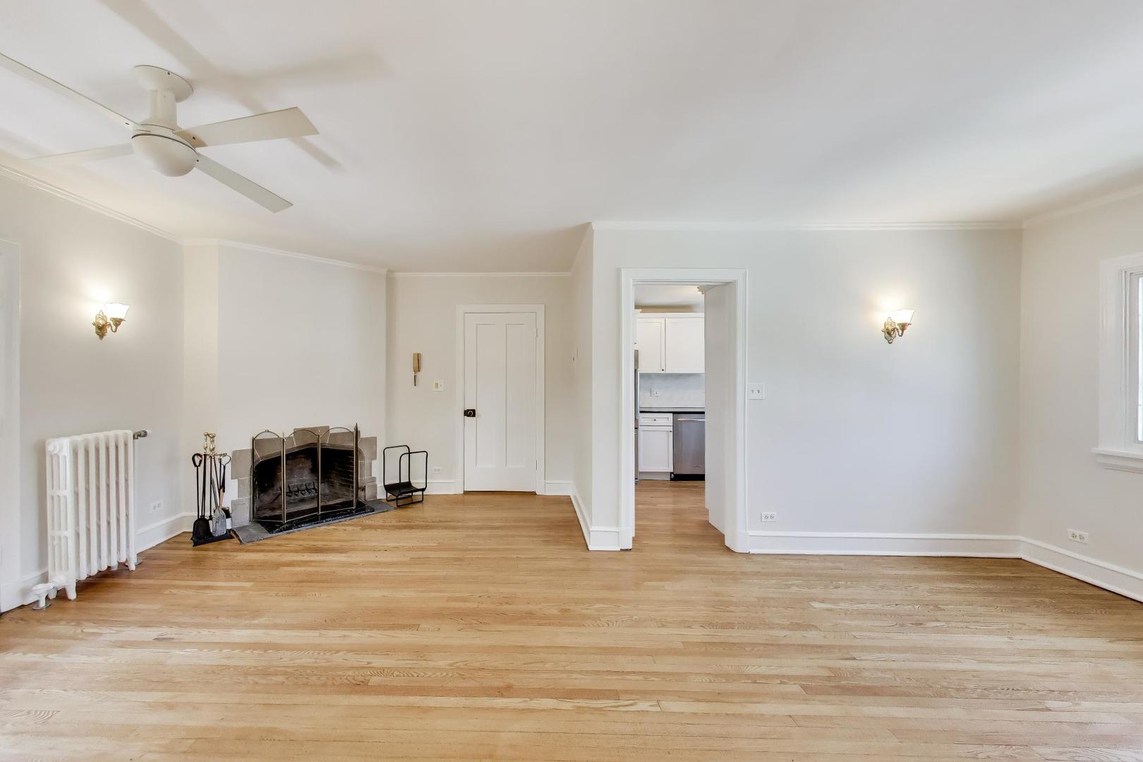 555 Hill Terrace 307