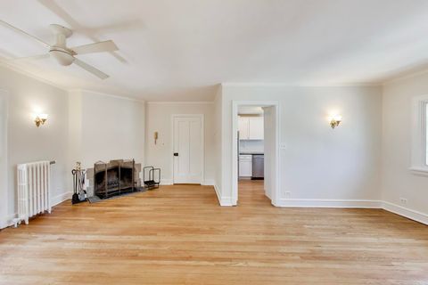 Tiny photo for 555 Hill Terrace #307, Winnetka, IL 60093 (MLS # 12606299)