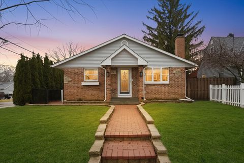 Tiny photo for 522 Lilac Court, Round Lake Beach, IL 60073 (MLS # 12587597)