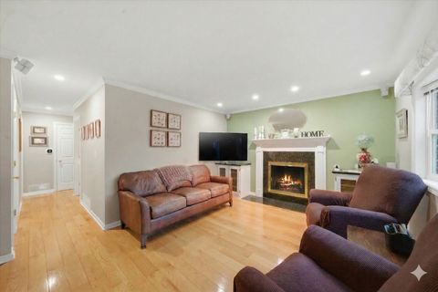 Tiny photo for 522 Lilac Court, Round Lake Beach, IL 60073 (MLS # 12587597)
