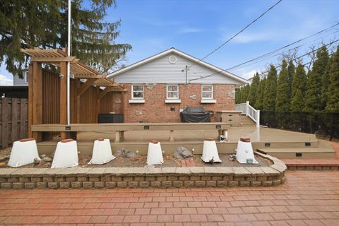 Tiny photo for 522 Lilac Court, Round Lake Beach, IL 60073 (MLS # 12587597)