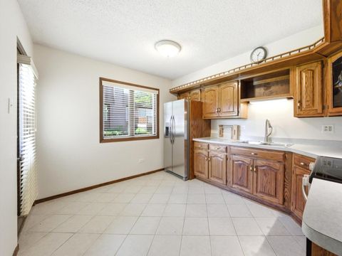 Tiny photo for 1402 WOODHOLLOW Drive #1A, Flossmoor, IL 60422 (MLS # 12631057)