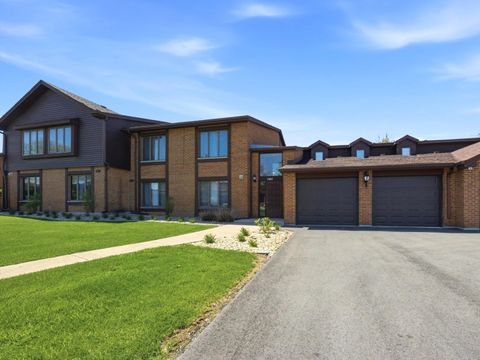 Photo of 1402 WOODHOLLOW Drive #1A, Flossmoor, IL 60422 (MLS # 12631057)