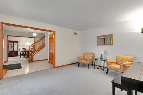 Tiny photo for 311 Millcreek Lane, Naperville, IL 60540 (MLS # 12578654)