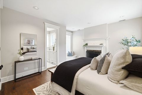 Tiny photo for 1352 N La Salle Drive, Chicago, IL 60610 (MLS # 12653138)