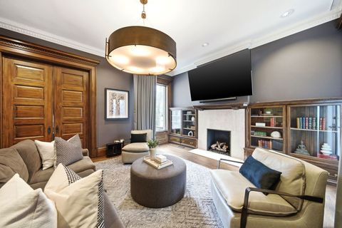 Tiny photo for 1352 N La Salle Drive, Chicago, IL 60610 (MLS # 12653138)
