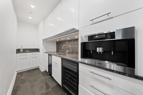 Tiny photo for 600 N Kingsbury Street #506, Chicago, IL 60654 (MLS # 12526020)