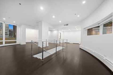 Tiny photo for 600 N Kingsbury Street #506, Chicago, IL 60654 (MLS # 12526020)