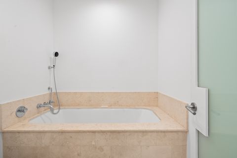 Tiny photo for 600 N Kingsbury Street #506, Chicago, IL 60654 (MLS # 12526020)