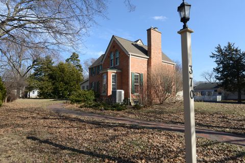 Tiny photo for 370 S Oriole Trail, Crystal Lake, IL 60014 (MLS # 12579608)