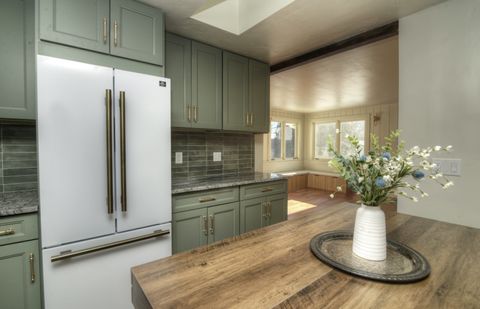 Tiny photo for 370 S Oriole Trail, Crystal Lake, IL 60014 (MLS # 12579608)