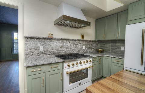 Tiny photo for 370 S Oriole Trail, Crystal Lake, IL 60014 (MLS # 12579608)