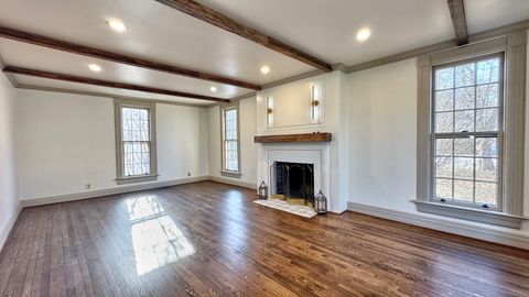 Tiny photo for 370 S Oriole Trail, Crystal Lake, IL 60014 (MLS # 12579608)