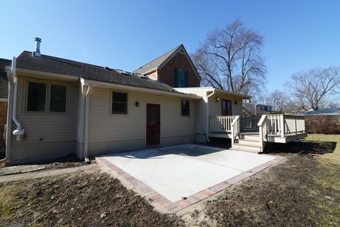 Tiny photo for 370 S Oriole Trail, Crystal Lake, IL 60014 (MLS # 12579608)