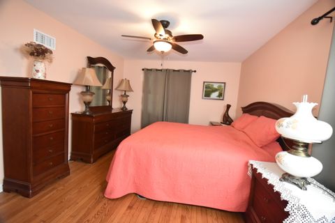 Tiny photo for 111 W Prairie Avenue, Wheaton, IL 60187 (MLS # 12587976)