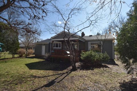 Tiny photo for 111 W Prairie Avenue, Wheaton, IL 60187 (MLS # 12587976)