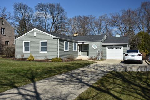 111 W Prairie Avenue Wheaton IL 60187