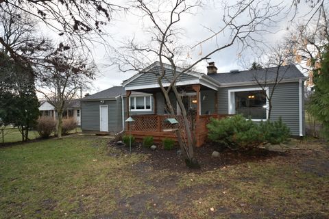 Tiny photo for 111 W Prairie Avenue, Wheaton, IL 60187 (MLS # 12587976)