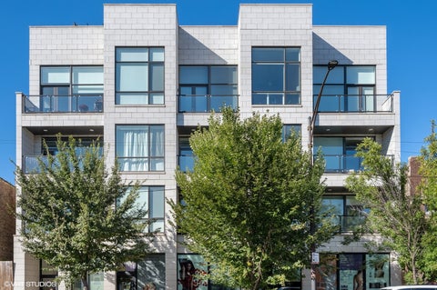 Photo of 2550 W Fullerton Avenue #2D, Chicago, IL 60647 (MLS # 12746311)