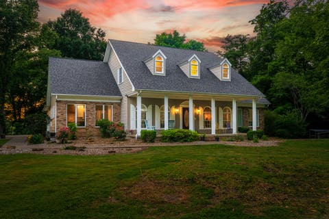 Tiny photo for 205 Blackhawk Drive, Carbondale, IL 62901 (MLS # 12662238)