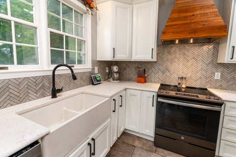Tiny photo for 205 Blackhawk Drive, Carbondale, IL 62901 (MLS # 12662238)
