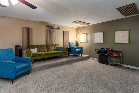 Tiny photo for 205 Blackhawk Drive, Carbondale, IL 62901 (MLS # 12662238)